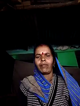 Hot juli73 online show from 12-02-25, 03:47