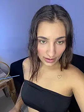 Snapshot of engelintense chatting on 06-05-26, 10:37 engelintense online show from 06-05-26, 10:37
