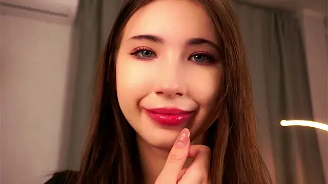 NanceeWestaway online show from 11-29-25, 03:12