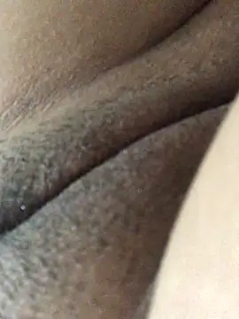 Snapshot of _-_-_-sthefany_-_-_- chatting on 11-14-25, 07:34 - - -sthefany - - - online show from 11-14-25, 07:34