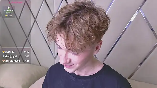 Paul Holt online show from 01-14-26, 03:43