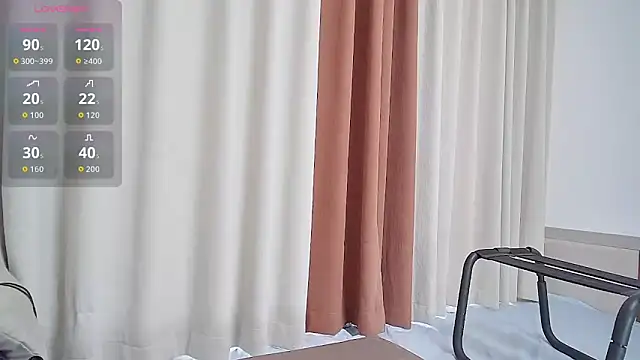 GG-BONG1 online show from 12-15-25, 08:42