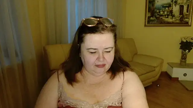 Snapshot of Natali-Gucci chatting on 12-17-25, 12:54 Natali-Gucci online show from 12-17-25, 12:54