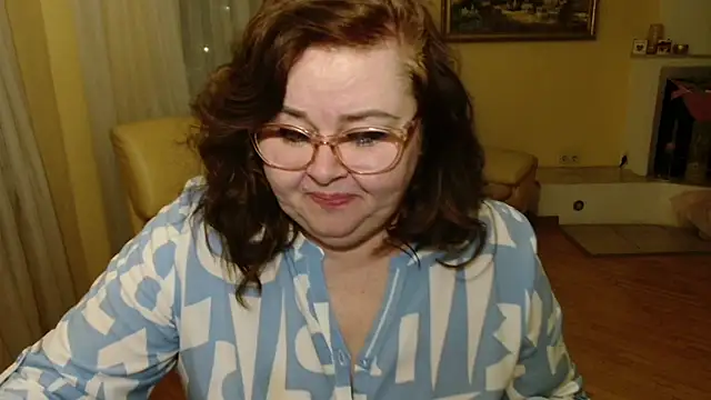 Snapshot of Natali-Gucci chatting on 02-08-26, 06:27 Natali-Gucci online show from 02-08-26, 06:27