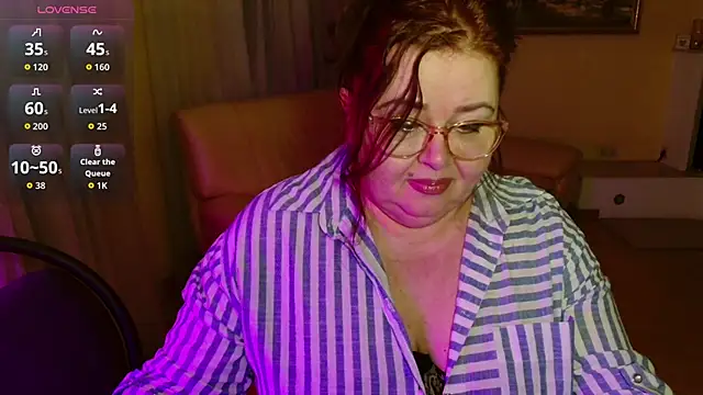 Natali-Gucci online show from 03-06-26, 09:21