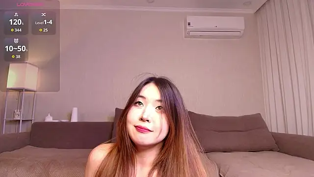 Snapshot of yummy_yuna chatting on 06-08-26, 08:31 yummy yuna online show from 06-08-26, 08:31