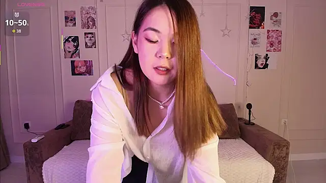 yummy yuna online show from 11-23-25, 09:36