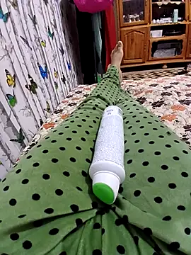 Snapshot of Tota_sexi chatting on 05-11-26, 02:45 Tota sexi online show from 05-11-26, 02:45
