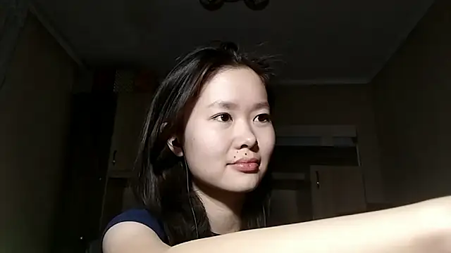 HuldaKye online show from 11-26-25, 01:22