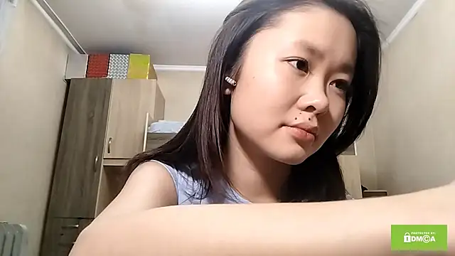 HuldaKye online show from 12-18-25, 01:04