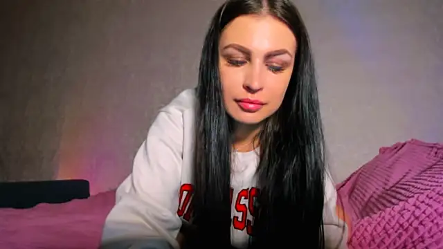 Snapshot of HotVanessaX_ chatting on 11-15-25, 10:36 HotVanessaX online show from 11-15-25, 10:36