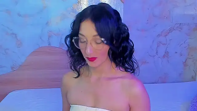 Snapshot of kirakay1 chatting on 06-01-26, 11:32 kirakay1 online show from 06-01-26, 11:32