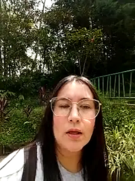 Snapshot of SaloGray8 chatting on 06-25-26, 04:01 SaloGray8 online show from 06-25-26, 04:01
