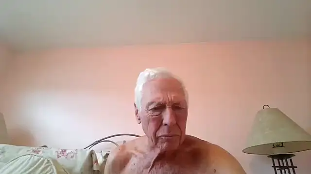 Snapshot of capttp chatting on 04-29-26, 05:52 capttp online show from 04-29-26, 05:52