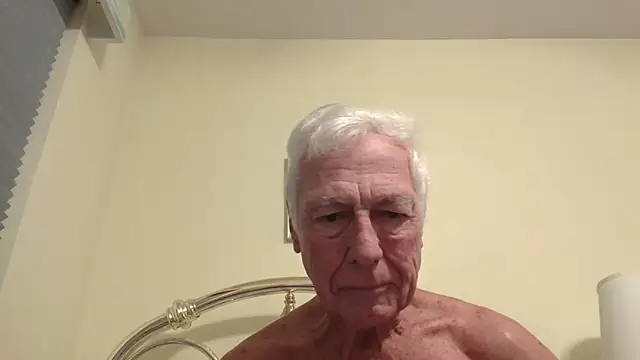 Snapshot of capttp chatting on 01-29-25, 03:54 capttp online show from 01-29-25, 03:54