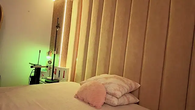 Iamnyxy online show from 04-06-26, 11:33