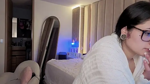 Iamnyxy online show from 12-16-25, 11:03