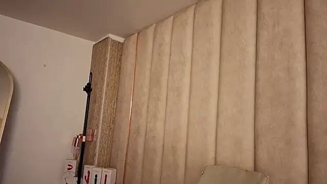 Iamnyxy online show from 04-14-26, 11:37