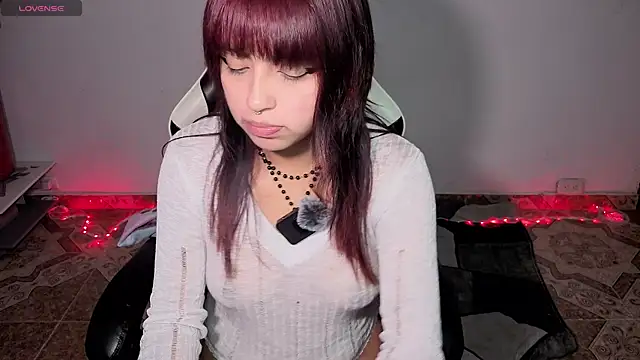 Melody Ghot online show from 12-17-25, 02:11