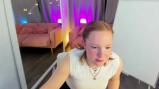 Elizabeth Walson online show from 11-14-25, 02:32