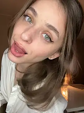 yoyogirlx online show from 05-30-26, 11:49