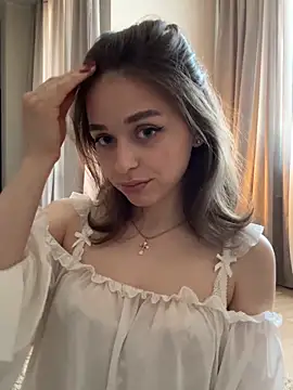 yoyogirlx online show from 05-26-26, 11:19