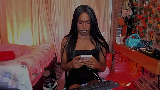 LaGoldenBitch online show from 03-08-26, 01:14