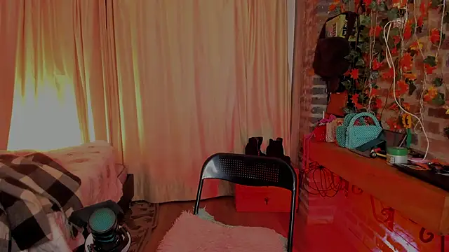 LaGoldenBitch online show from 02-25-26, 10:48