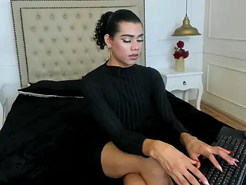 Snapshot of AlexaBellanova chatting on 02-24-26, 03:51 AlexaBellanova online show from 02-24-26, 03:51