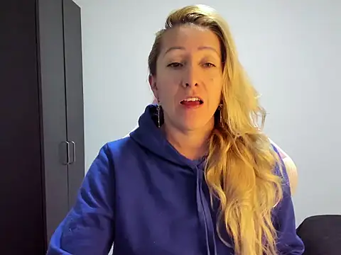 chrystal sl852 online show from 02-07-26, 01:46