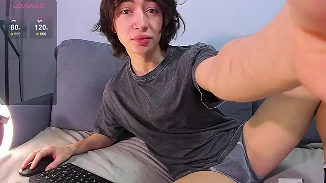 Snapshot of AlanReckless chatting on 11-22-25, 05:06 AlanReckless online show from 11-22-25, 05:06