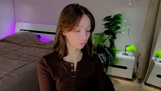 LilyPoetry  online show from 11-26-25, 11:54