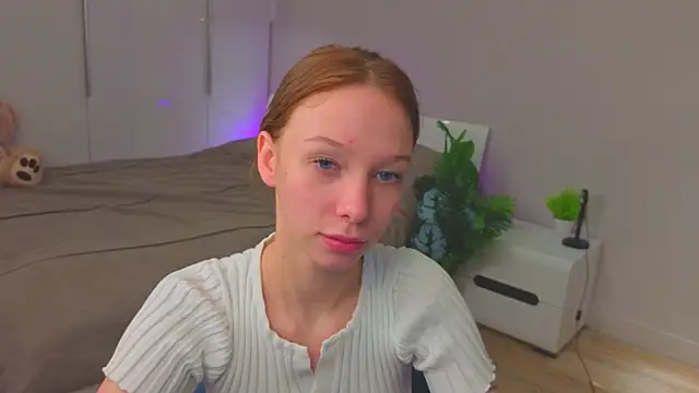 LilyPoetry  online show from 11-23-25, 11:31