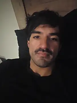 piggylatino online show from 12-17-25, 05:51