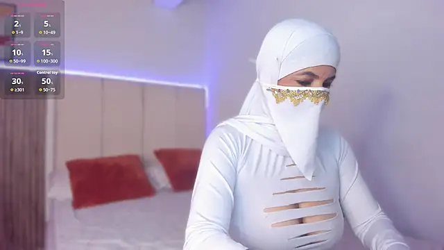 Hannaa Dolly online show from 12-02-25, 02:45