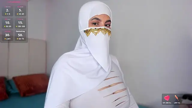 Hannaa Dolly online show from 11-14-25, 02:59