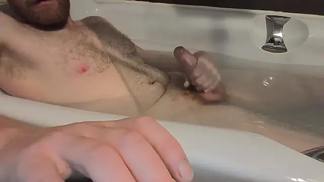 Snapshot of tomas29298 chatting on 12-01-25, 05:03 tomas29298 online show from 12-01-25, 05:03