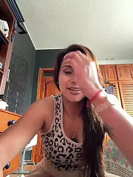 valeria absurdah online show from 12-18-25, 08:56