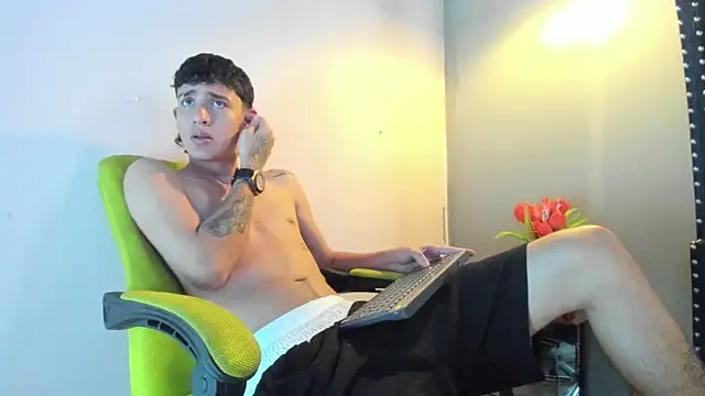 Xanderr owen2 online show from 01-08-26, 07:31