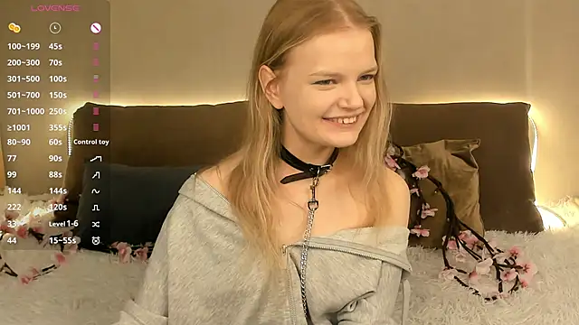 Snapshot of MicheleHonas chatting on 01-11-26, 05:09 MicheleHonas online show from 01-11-26, 05:09