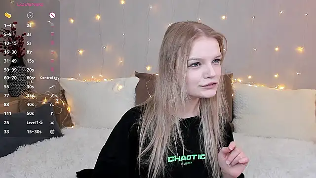 Snapshot of MicheleHonas chatting on 02-05-26, 06:04 MicheleHonas online show from 02-05-26, 06:04