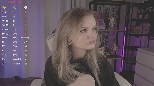 Snapshot of MicheleHonas chatting on 04-09-26, 05:41 MicheleHonas online show from 04-09-26, 05:41