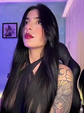 Cristal Cerati  online show from 12-18-25, 08:23