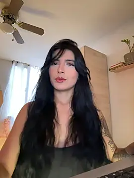 Snapshot of Cristal_Cerati_ chatting on 05-27-26, 10:06 Cristal Cerati online show from 05-27-26, 10:06