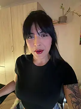 Cristal Cerati  online show from 06-20-26, 01:32