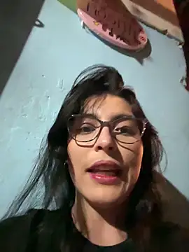 Snapshot of Cristal_Cerati_ chatting on 05-24-26, 02:00 Cristal Cerati online show from 05-24-26, 02:00