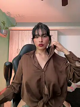 Cristal Cerati  online show from 03-10-26, 04:33