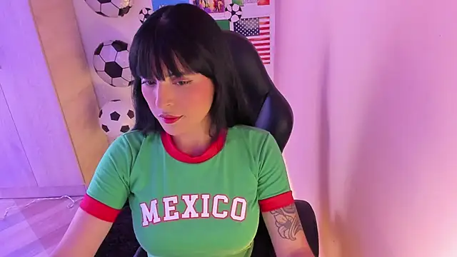 Cristal Cerati  online show from 06-24-26, 06:06