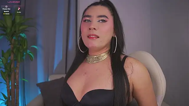 Snapshot of yourlatina_emely chatting on 02-12-26, 10:48 yourlatina emely online show from 02-12-26, 10:48