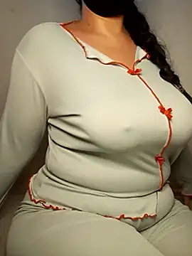 Sara90wa online show from 12-20-25, 04:32